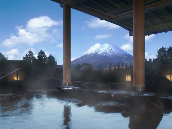 Open-air bath